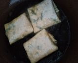 Foto langkah ke 4 dari resep Martabak Tahu Telur.