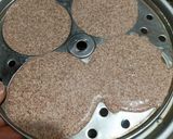 A picture of step 7 of Ragi Idli.