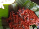 Ikan bakar daun pisang & acar timun santan