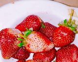 A picture of step 1 of Strawberry basondi.