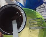 Foto langkah ke 2 dari resep Brownies Fudgy dan shiny crust.