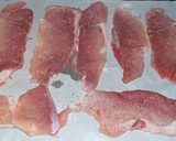 Foto del paso 1 de la receta: Filetes de cerdo en salsa de almendras y vino dulce