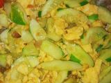 Oseng ketimun telur