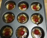 A picture of step 4 of Upside-down pineapple cupcakes.