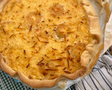 Foto del paso 7 de la receta: Quiche de ajos tiernos con bacon y queso de cabra