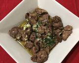 Foto del paso 2 de la receta Higaditos de pollo al ajo aceite