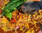 Foto langkah ke 4 dari resep Ayam Lodho Panggang (Ayam Ingkung) dan tips detail.
