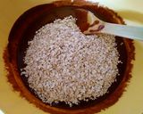 Foto del paso 4 de la receta: Tarta fácil de chocolate negro, coco y avena