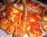 Foto langkah ke 4 dari resep Sambal ikan asin tahu.