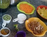 A picture of step 1 of Veggie fish pie.