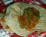 Foto del paso 4 de la receta: Chicharrón con nopales en salsa casera