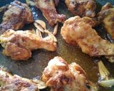 Foto del paso 3 de la receta Pollos salteados con champiñones y espaguetis