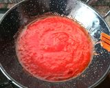 Foto del paso 2 de la receta: Cintas de pollo empanado con tomate especiado
