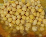 A picture of step 4 of Masala chana chaat.