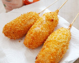 Foto langkah ke 7 dari resep Mozarella Corndog.