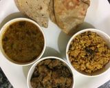 A picture of step 6 of Methi with soya chunks, lauki ki sabji, dry urad dal platter.