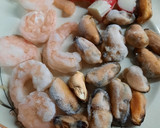 Foto del paso 1 de la receta: Fideos negros con frutos de mar