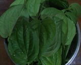 Foto langkah ke 1 dari resep Keripik Daun Sirih.