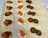 Foto del paso 4 de la receta: Canapés de Navidad fáciles, originales y listos en 15 minutos