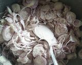 A picture of step 2 of Crispy Fried Shallot.