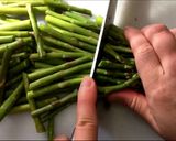 A picture of step 1 of Easy and Quick Stir-Fried Asparagus with Shrimp.