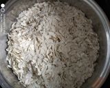 कांदे पोहे आणि दही (pohe ani dahi recipe in marathi) रेसिपी स्टेप 1 फोटो 