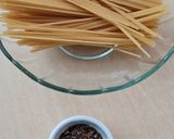 Foto del paso 1 de la receta: Fideos secos spaghetti con queso Mascarpone casero a las hierbas Caprese