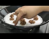 Foto langkah ke 6 dari resep Resep Kue Semprit Coklat Tanpa Oven Tanpa Mixer.