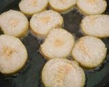 A picture of step 2 of Fried Bánh Tét.