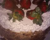 Foto del paso 10 de la receta: Torta de Frutillas 😀🍰🍓🍫