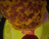 A picture of step 4 of Besan cheela.