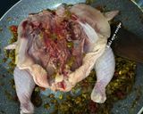 Foto langkah ke 2 dari resep Ayam Betutu (Steam Balinese Style Chicken).