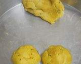 A picture of step 3 of Layered Methi Paratha.