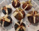 Une image de l'étape 3 de Figues rôties à la tomme de brebis et miel.