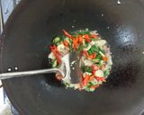 Foto langkah ke 3 dari resep Tumis kangkung baso.