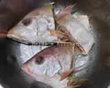 Foto langkah ke 1 dari resep Gulai Kepala Kakap Kuah Merah.