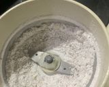 A picture of step 2 of Steamed and fried Sawaiyyan.