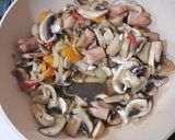 Foto langkah ke 4 dari resep Sosis Jamur Champignon Saus Inggris.