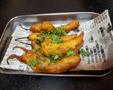 A picture of step 9 of Besan green chilli pakoda😍.