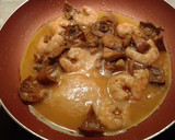 Foto del paso 8 de la receta: Revuelto de Setas y Gambas