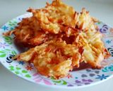 Foto langkah ke 4 dari resep Bakwan isi Labu Siam & Wortel.