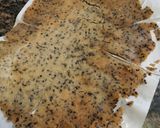 Foto del paso 3 de la receta: Crackers sin gluten y veganas con semillas de sésamo