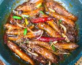Hình bước làm 4 của món Cá bống kho tiêu