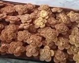 صورة لخطوة 5 من وصفة صابلي 2 شكل وردة 🌸 بنوكا اللوز