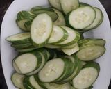 Hình bước làm 3 của món Gà Xào Sả Ớt