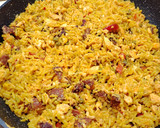Kolbászos,tojásos, zöldséges rizses egytálétel gluténmentesen recept fázis 2 fotója