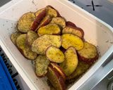 Une image de l'étape 6 de Pommes de terre rouges à l'ail rose et herbes de Provence.