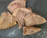 Foto langkah ke 2 dari resep Daging Ungkep Goreng.