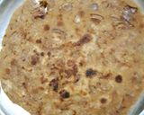A picture of step 6 of Onion paratha.