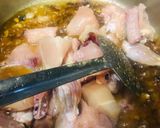 A picture of step 1 of Chicken Pulao.